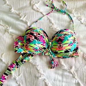 NWOT- never worn- Inmotion bikini top.